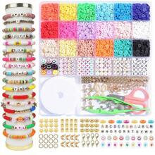 Set di accessori per realizzare braccialetti con 5100 perle in argilla, perle distanziatrici piatte per la creazione di gioielli, perle in pietra nera polimerica con charm e cordino elastico, ideale come regalo per ragazze e per attività creative