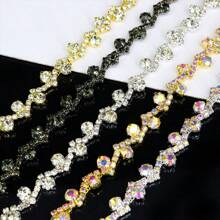 45cm weiße & bunte S-förmige Glassteinkettenkelten - Schillernder Aufsatztüll zum Aufnähen für Hochzeitskleider, Röcke, Schuhe, Ausschnitt & Taille Dekoration, Brautaccessoire, Schuh Dekoration, S-förmiges Design, Kelchen-Design