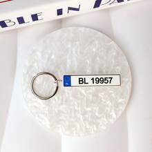 1 Stück Schlüsselanhänger mit individueller Kfz-Kennzeichen Plakette, individueller Name Schlüsselanhänger, individueller Kfz-Kennzeichen Schlüsselanhänger, individueller Nummernschildacryl Schlüsselanhänger, personalisierter Autoschlüsselring, individuelle Kfz-Accessoires für Familienmitglieder, Schulmaterial, Rückkehr zur Schule, Schulgeschenk, für Büro, für Schule, für Klassenzimmer, für Lehrergeschenke, für Jungen und Mädchen, für Teenager, Oberschüler, Studenten, bunt, süß, niedlich, witzig, Kawaii, Y2K, stylisch, individualisiert, ideale Geschenke für ihn, zarte Romantik, Wintermode, Reiseorganizer, 2000er Stil - Schlüsselanhänger aus Stahl + Ring zum Aufhängen - Übersicht 35