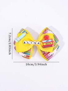 1 Stück Schultüte/Schleife mit Namen für Mädchen, Stift bedruckter Schleife mit Alligatorspange, individuelle Textbuch Deko Haarspange, Accessoire für den ersten Schultag, individuelle Geschenke, Baby und Kinder Haarzubehör für das neue Semester