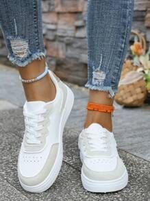 Nuevas zapatillas blancas de moda para mujer, con suela plana gruesa, cordones, transpirables y cómodas zapatillas casuales