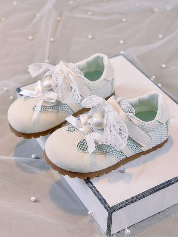 Summer Children's New Fashionable Sandals, Breathable Mesh Fabric, Non Slip Sole And Lace, Bowknot, Heart-Shaped Decoration Design, Suitable For Children Of All Ages, Children's Leisure, Outdoor Activities, Families, More Lightweight And Comfortable, With A Hook And Loop Design That Can Be Securely Fastened