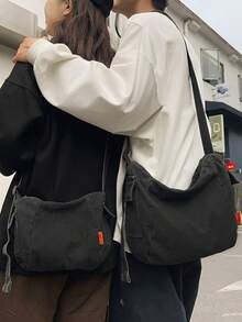 1 件男士大容量多口袋斜挎包 - 男女通用包情侣包，纯色帆布斜挎包，帆布斜挎包，大容量单肩包，多口袋挎包，旅行单肩包，学生斜挎包，黑色帆布包，休闲工作包，户外单肩包，学校学院包