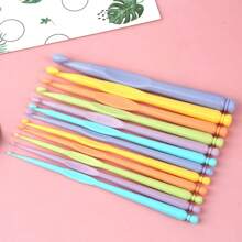 12pcs Colorful Crochet Hooks Knitting Tool Needles Metal Assorted Sizes 3.5mm, 4mm, 4.5mm, 5mm, 5.5mm, 6mm, 6.5mm, 8mm, 10mm, Random Colors