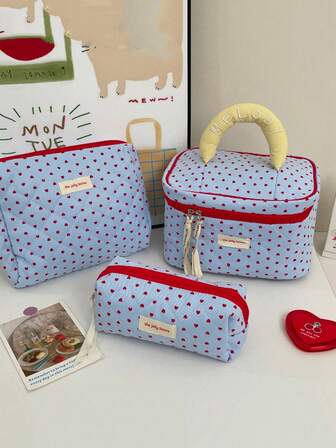 1 件可爱心形图案大容量绗缝旅行化妆包带手柄可爱粉色花卉化妆包便携式卡哇伊洗漱包化妆包化妆刷收纳包卫生巾收纳包适用于旅行日常生活、婚礼礼物伴娘礼物、情人节礼物、生日礼物、婚礼装饰圣诞礼物包化妆包化妆品收纳包化妆品收纳旅行必需品度假暑假返校学校用品包女士旅行包化妆包