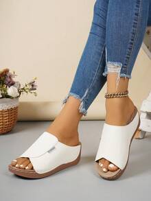 时尚休闲一脚蹬凉鞋，舒适厚底坡跟凉鞋