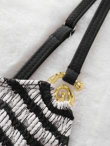 Cute Striped Sexy Bikini Swimsuit, Essential For Summer Beach Holiday - Black - View 3