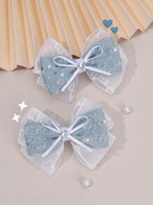 2 pièces Nœuds de cheveux en denim bleu clair pour femmes, avec paillettes scintillantes, pinces alligator avec tulle blanc. Pinces à cheveux mignonnes et douces pour une utilisation quotidienne. Barrettes délicates, accessoires pour cheveux des femmes, pinces plates, épingles à cheveux, pinces à cheveux