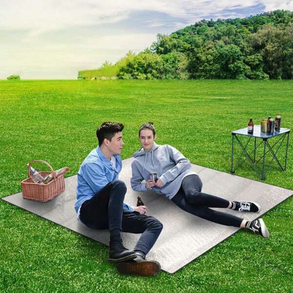1 pièce Tapis de camping imperméable et isolant thermique pour toutes les saisons, options de taille multiples, en aluminium durable et matériau EPE, portable et pliable, imperméable pour le pique-nique, la tente, la plage et le parc, facile à nettoyer