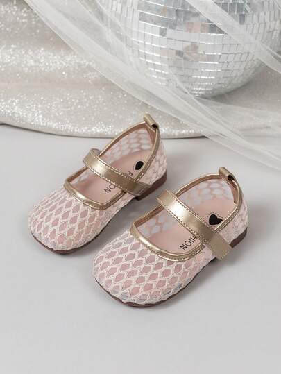1 Pair Girls' Gold Mesh Embroidered Heart & Diamond Shaped Hollow Flat Slip-On Shoes, Cute Princess Style, Fashion Soft Lightweight Round Toe Easy On/Off, Matching Mom's Size, Suitable For 3-14 Years Old Girls, All Seasons Party Holiday (Please Refer To Size Chart For Accurate Sizing)