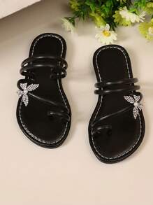 1 Pair Plus Size Black PU Strap Sandals, Shiny Colorful Butterfly Decor Flat Beach Slippers For Teenage Girls & Kids(Age 3-15), Fashion Cute Vacation Daily Casual Wear