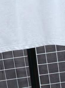 Men's Fashionable Street Style Text Graphic Print Round Neck Short Sleeve T-Shirt & Shorts 2pcs Set