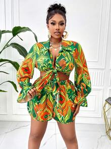 Conjunto de 2 piezas de top corto de manga larga con escote en V profundo y atadura en el frente, estampado tropical colorido, y shorts, para mujer talla grande, conjunto informal para vacaciones
