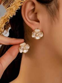 1 Pair Flower Stud Earrings With Metal Rim, Minimalist & Fashion