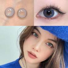 Lalens Lentes de contacto de colores descartables anuales Lalens Queen para ojos marrones oscuros y ojos marrones claros. Incluye estuche de lentes de contacto de color aleatorio. Dos piezas de lentes de contacto de color suaves en un solo paquete con material que incluye HEMA y NVP, con un contenido de agua del 38%, diámetro de 14.2 mm y curvatura base de 8.6 mm. Lentes de contacto de color natural azul para uso diario y belleza cosmética ocular.