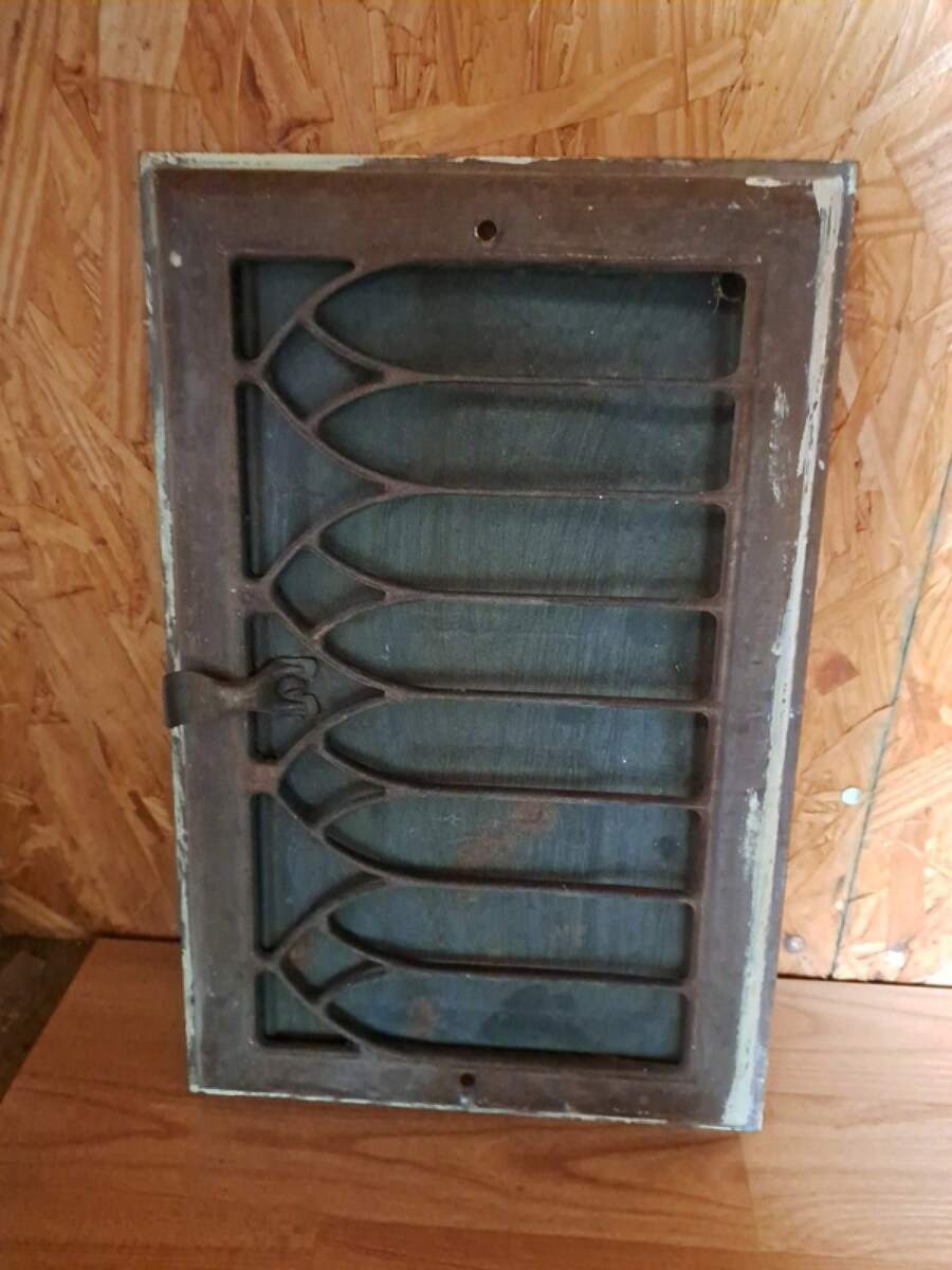 Vintage Metal Heat Register Duct Wall Grate Cathedral Arch Architectural Salvage - 1 - View 1