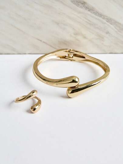 CHICVUE مجموعة مجوهرات أنيقة بسيطة من قطعتين، تشمل 1 سوار أساور و 1 خاتم مفتوح بلون الذهب، مناسبة للحياة اليومية والارتداء في الحفلات، هدية رائعة للنساء في عيد الميلاد وفصل الشتاء