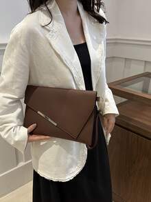 时尚纯色 PU 皮革信封手拿包，适合宴会、派对、街头风格，用途广泛