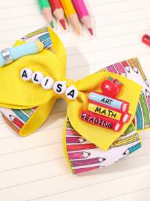 1 Stück Schultüte/Schleife mit Namen für Mädchen, Stift bedruckter Schleife mit Alligatorspange, individuelle Textbuch Deko Haarspange, Accessoire für den ersten Schultag, individuelle Geschenke, Baby und Kinder Haarzubehör für das neue Semester