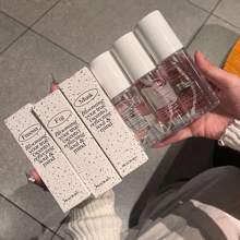 PEACH JO+ زجاجة 75 مل من رذاذ العطر للملابس بنكهة دائمة ، سلسلة الأنماط البسيطة ، منعش للهواء ، مناسب للاستخدام في الداخل ، المطبخ ، الحمام ، غرفة المعيشة ، المكتب ، السفر ، الفندق ، مزيل روائح للملابس ، هدايا ، مواعيد ، هدايا عيد الحب ، محمول