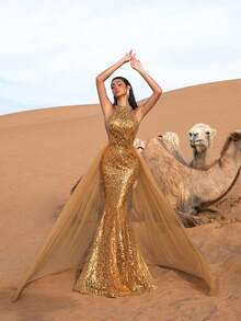 Faeriesty Vestido de noche de gala con halter de cuentas y lentejuelas de estilo lujoso - Bordado de cuentas dramático en el frente con tul transparente en la cola, superposición de red fluida en la espalda para glamour en galas de lujo, fiestas de alta gama y Met Gala - Dorado - Ver 6