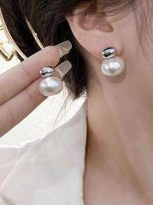 1pc Oval Pearl 3D Stud Earrings, Elegant Luxury Feel, Unique Earrings For Women