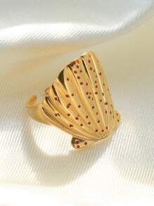 1 Stück goldfarbener Ring aus rostfreiem Stahl in Muschelform, geeignet für Frauen zum Tragen im Strandurlaub, auf Sommerfesten und anderen Anlässen