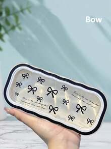 1pc Minimalist Floral Bow Wavy Eyeglass Case, Creative Personalized Glasses Storage Box, Simple Butterfly & Kitty Eyewear Holder For Students