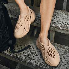 Foam Runners Shoes For Men Women Soft Cloud Slides Slippers Non-Slip Walking Sandals Beach Platform Pillow Sandals Lightweight Slip-On Foam Runners Outdoor Quick-Drying Sports Slides. - Ngụy trang màu mơ - Xem 3