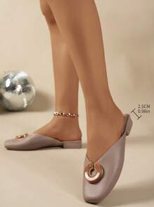 Women's Flat Mule Shoes With Fashionable Metal Ring, Black Color, Small Heels, Non-Slip, Comfortable Outdoor Slip-On Sandals