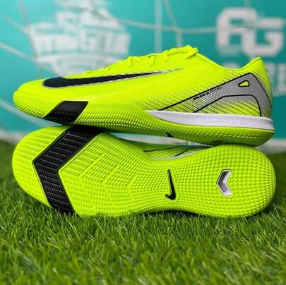 Nike 男士刺客系列VAPOR 16 IC緩震足球鞋