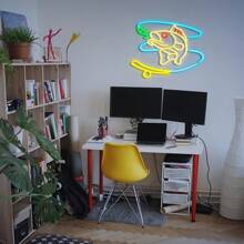 1 Stück Fischform Neonlicht, USB betriebenes Kunststoff Wandmontiertes Neonschild mit Knopfsteuerung, Mehrfachnutzung, ohne Batterie, geeignet für Heimdekoration, Aquarium, Garten