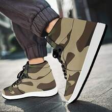 R&RH Camo Green Mens High Top Sneakers - Green - View 2