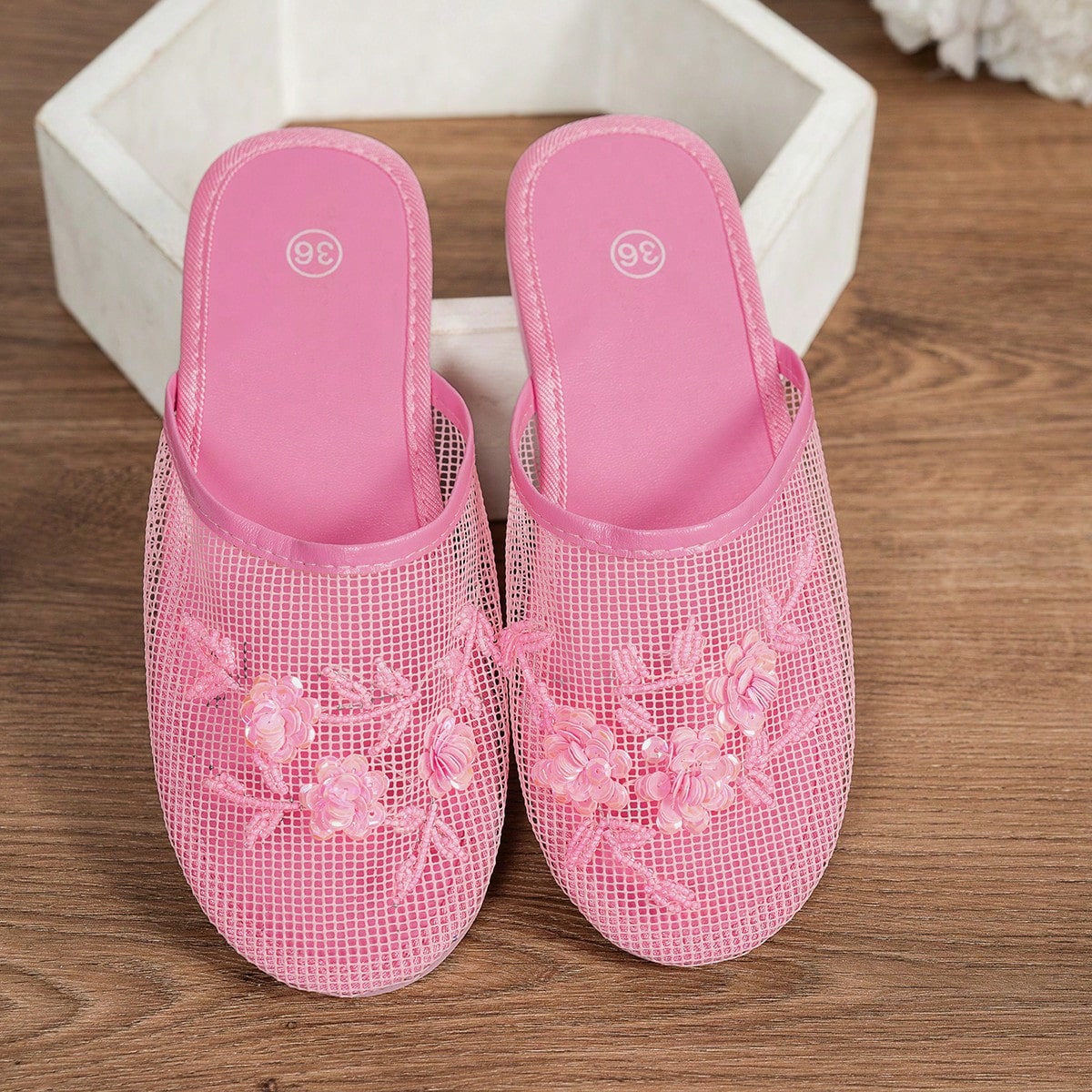 Sandalias planas de playa clásicas y retro para mujer, hechas a mano con cuentas y decoración floral, con suela de malla transpirable, suela de EVA