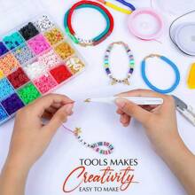 Set di accessori per realizzare braccialetti con 5100 perle in argilla, perle distanziatrici piatte per la creazione di gioielli, perle in pietra nera polimerica con charm e cordino elastico, ideale come regalo per ragazze e per attività creative
