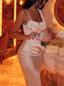 时尚性感简约缎面露背紧身吊带裙 - 白色 - 查看 6