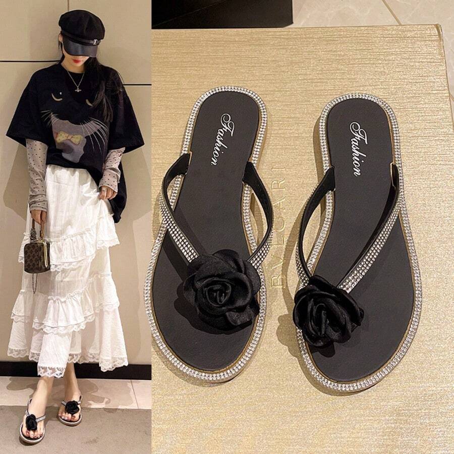 Sandalias planas con decoración de rhinestones para mujeres, nuevos modelos 2025 de verano, chancletas tipo hada de estilo chic para exterior y playa