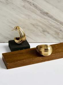 一对不锈钢水滴条纹图案耳环，低过敏性且不易褪色，时尚简约的女士耳圈，日常佩戴，圣诞节冬季圣诞礼物 - 金黃色 - 查看 3