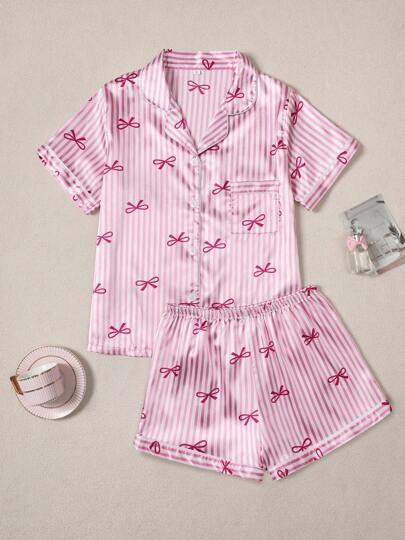 Conjunto de pijama de top de manga corta con lazo y estampado de rayas, y shorts para mujer