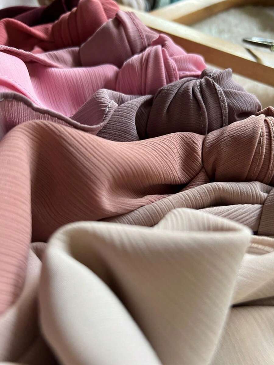 1 Khăn trùm đầu voan crepe trơn cho nữ, khăn trùm đầu thanh lịch cho người Hồi giáo mặc hàng ngày, khăn quàng cổ thời trang cho bãi biển, mọi mùa, món quà tuyệt vời cho gia đình, chị em gái, mẹ cho trang phục