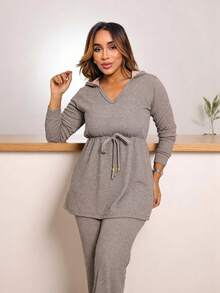 Monochromatic Ribbed Fabric Set Of Ballerina Flare Pants And Hooded Gown With Lanzinha Print Hat Airport LookREF: B268 - 香檳色金屬 - 查看 4