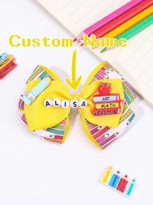 1 Stück Schultüte/Schleife mit Namen für Mädchen, Stift bedruckter Schleife mit Alligatorspange, individuelle Textbuch Deko Haarspange, Accessoire für den ersten Schultag, individuelle Geschenke, Baby und Kinder Haarzubehör für das neue Semester