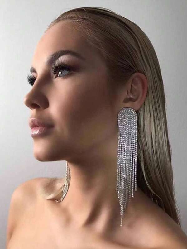Orecchini pendenti con nappine lunghe e vistose, di , in stile dichiarativo, adatti per matrimoni, feste e regali di gioielleria alla moda per donne. 1 pezzo di accessorio da sposa con orecchini a molletta in oro e bianco, adatti per abiti da sera, cerimonie di brindisi, abiti da sposa, accessori di moda europei e americani, orecchini con nappine e strass, in stile molletta-on
