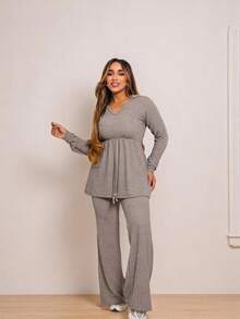 Monochromatic Ribbed Fabric Set Of Ballerina Flare Pants And Hooded Gown With Lanzinha Print Hat Airport LookREF: B268 - 香檳色金屬 - 查看 1