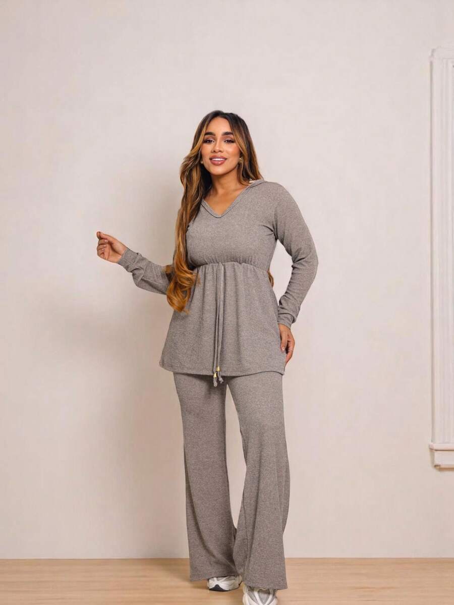 Monochromatic Ribbed Fabric Set Of Ballerina Flare Pants And Hooded Gown With Lanzinha Print Hat Airport LookREF: B268 - 香檳色金屬 - 查看 1