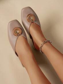 Women's Flat Mule Shoes With Fashionable Metal Ring, Black Color, Small Heels, Non-Slip, Comfortable Outdoor Slip-On Sandals