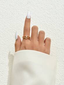 Tkool 1 件不对称三角形锆石钻石元素双 V 形微镶嵌宝石戒指，女士结婚戒指