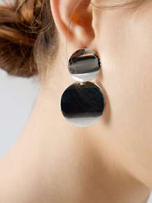 1 Pair Retro Fashion Metal Round Disc Earrings Winter Gifts - Antique Silver - View 3