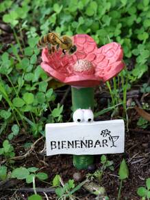 1pc Creative Resin Flower Bee Insect Waterer, Used For Garden Bee Waterer, Mini Garden Decor, Attract And Nourish Bees, Outdoor Garden Decoration