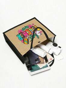 这款创意十足的亚麻手提包印有“老师”字样、钢笔、书籍、花卉图案、卡通动画图案字母、豹纹字母设计、大号手提包、卡其色购物袋、零钱包、教师节感谢礼品以及女士大容量亚麻手提包。它是一款设计新颖、容量大的便携休闲收纳手提包，也是理想的购物袋。多功能便携教师手提包，母亲节礼物。 - 彩色 - 查看 2